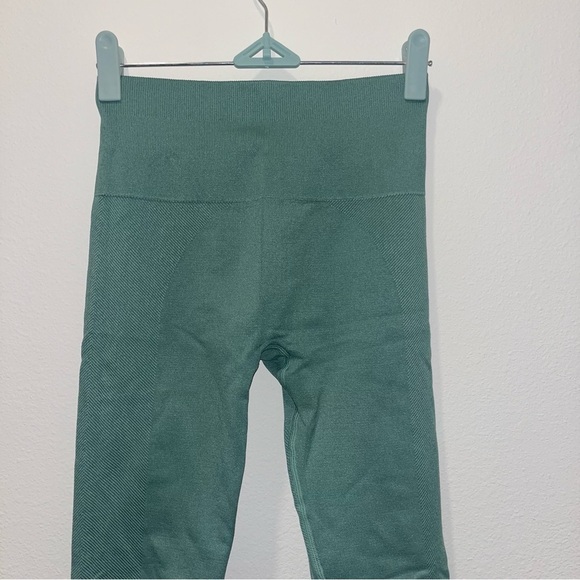 Spiritual Ganster Ribbed Seamless Green Leggings Size XS/S - Picture 2 of 7
